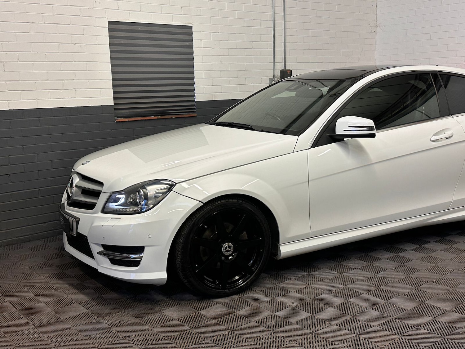 Used Mercedes-Benz C Class 2014 for sale - 77894055: Photo 7