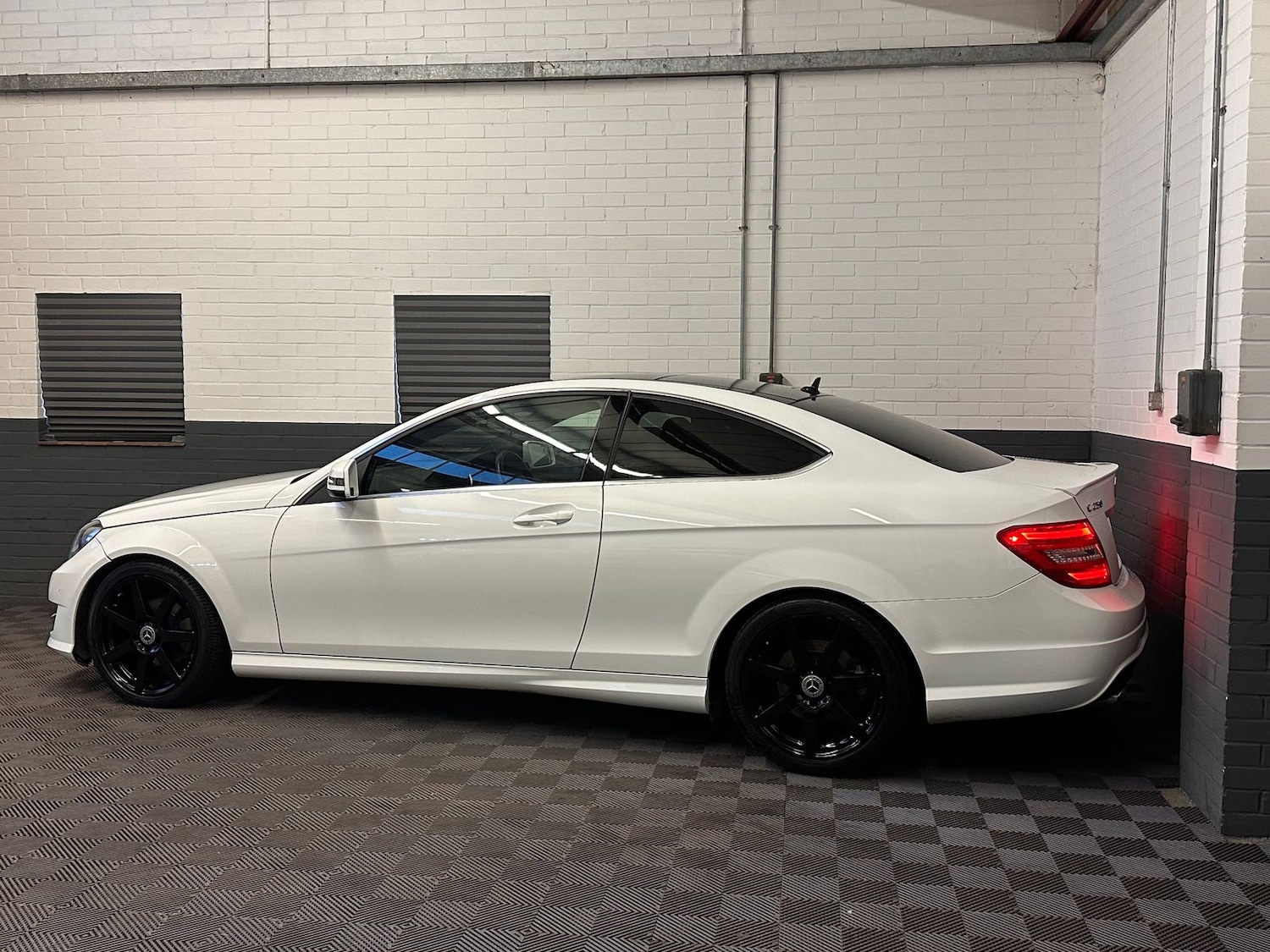 Used Mercedes-Benz C Class 2014 for sale - 77894055: Photo 9