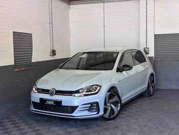 Used Volkswagen Golf 2017 for sale - 79014257: Photo