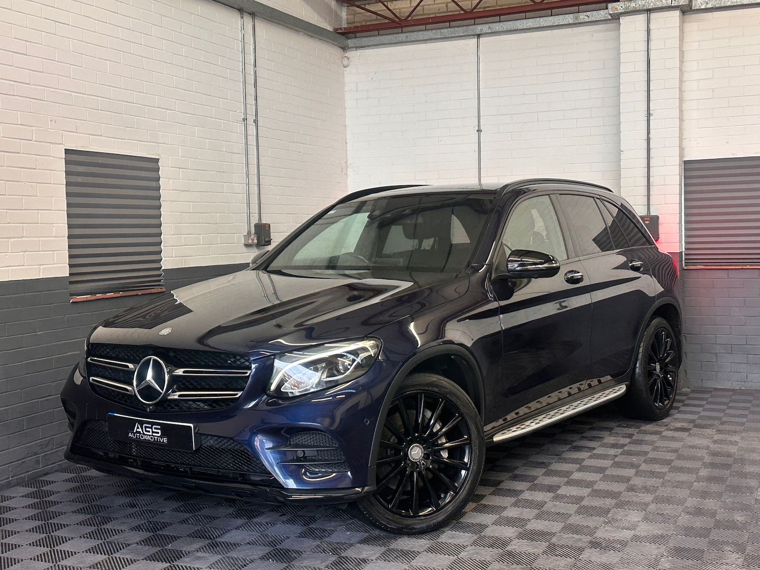 Used Mercedes-Benz GLC 2016 for sale - 77224111: Photo 2