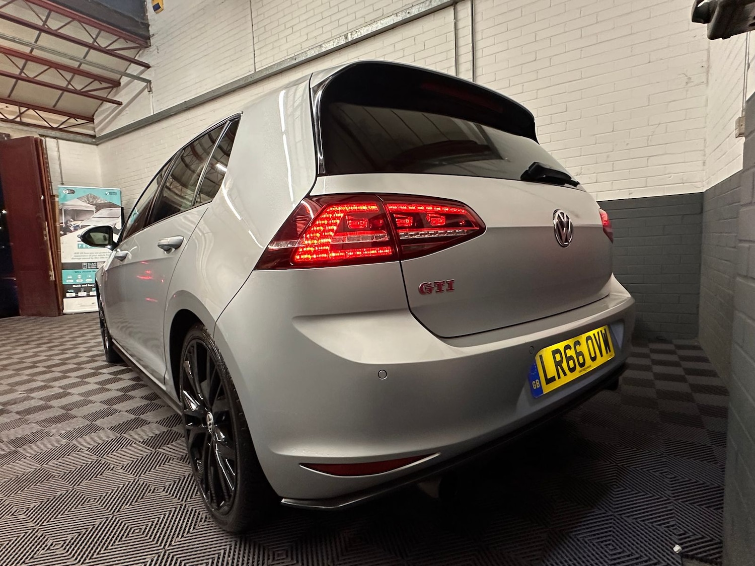 Used Volkswagen Golf 2016 for sale - 77307775: Photo 14