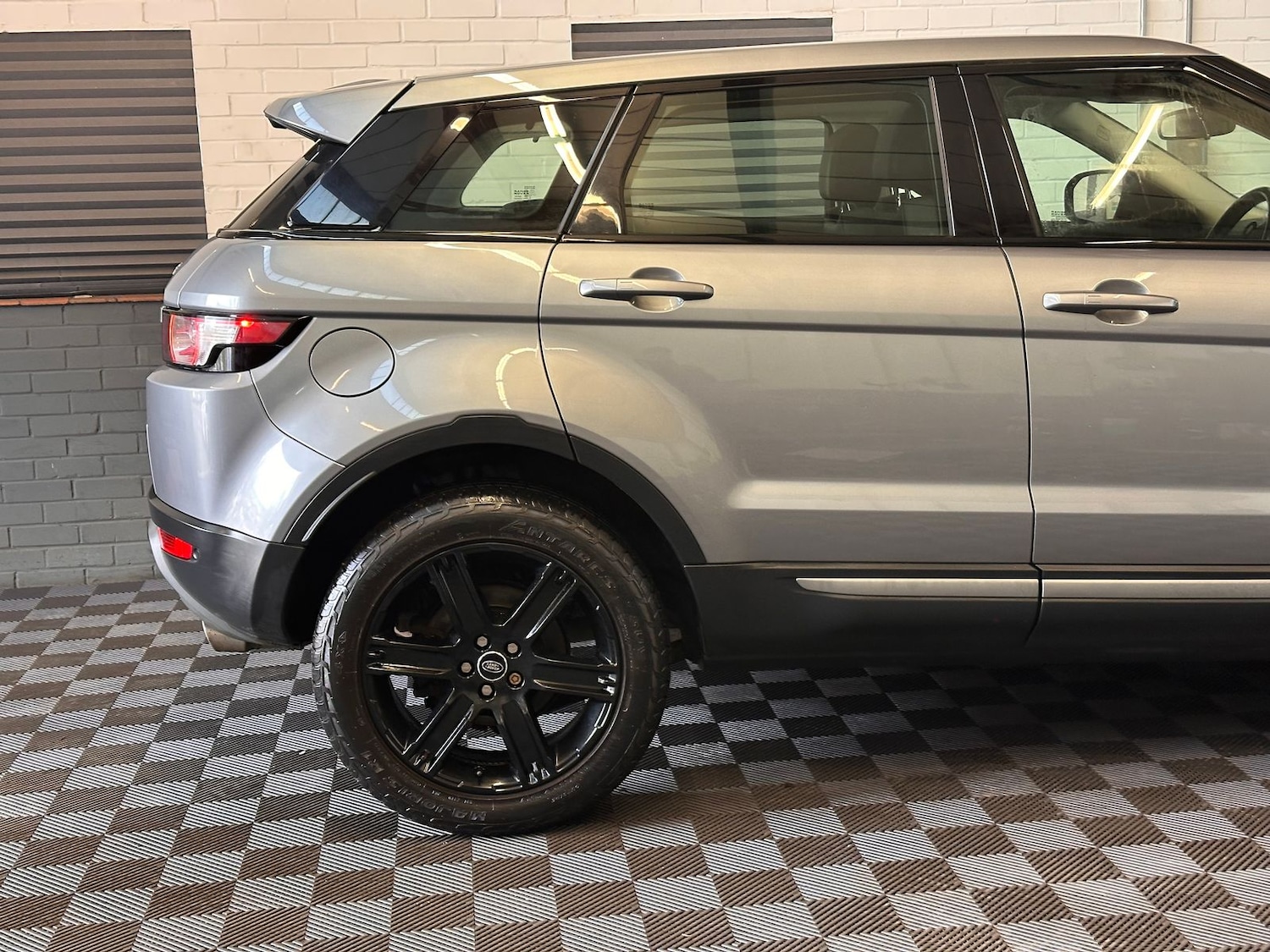 Used Land Rover Range Rover Evoque 2012 for sale - 77673962: Photo 15
