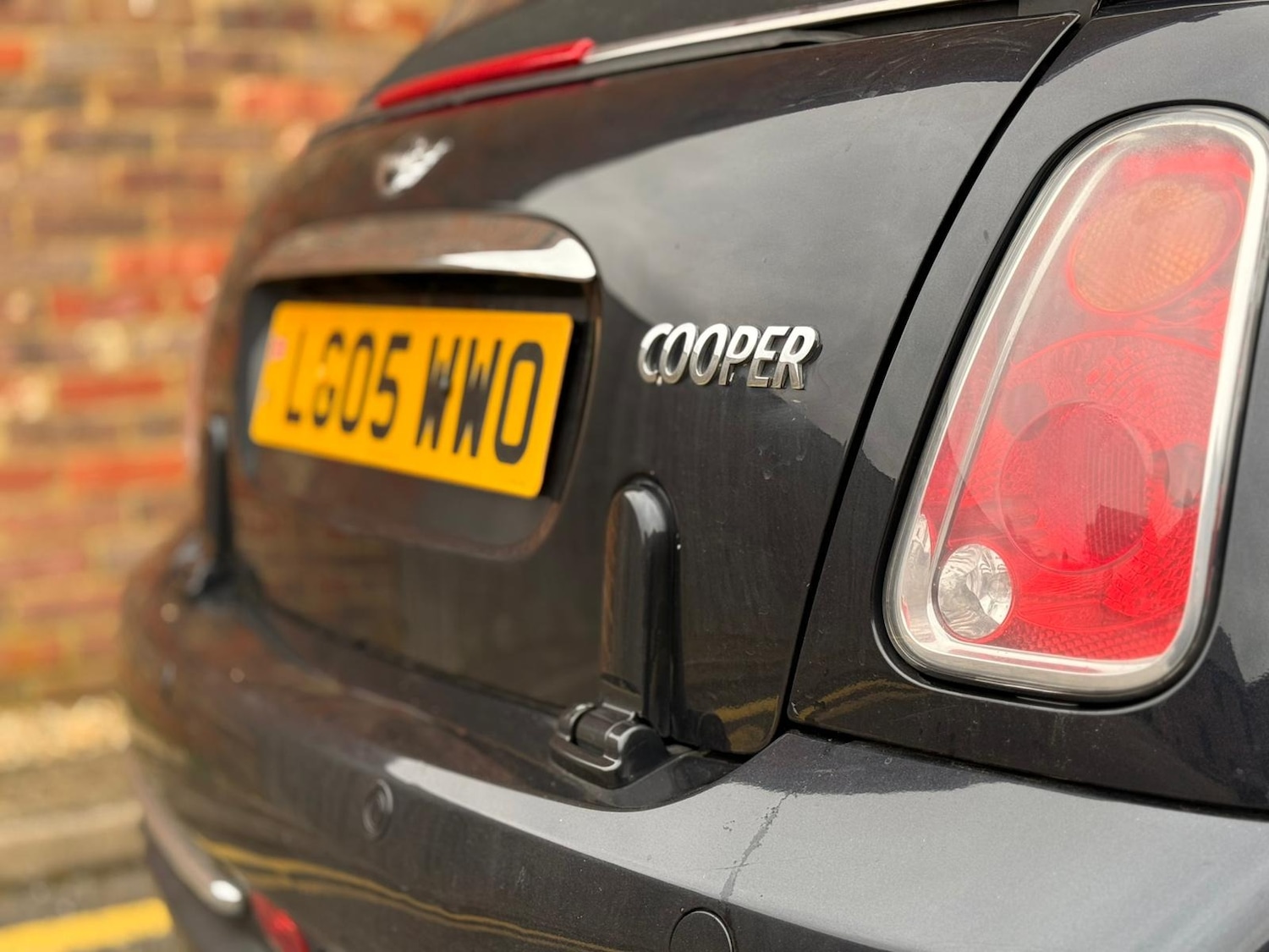 Used MINI Convertible 2005 for sale - 77537492: Photo 7