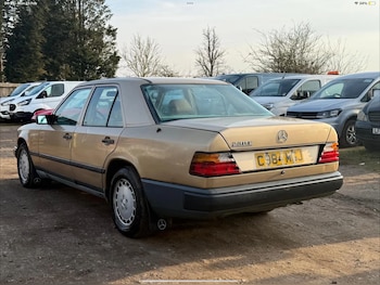 Used Mercedes-Benz E Class 1985 for sale - 77618848: Photo