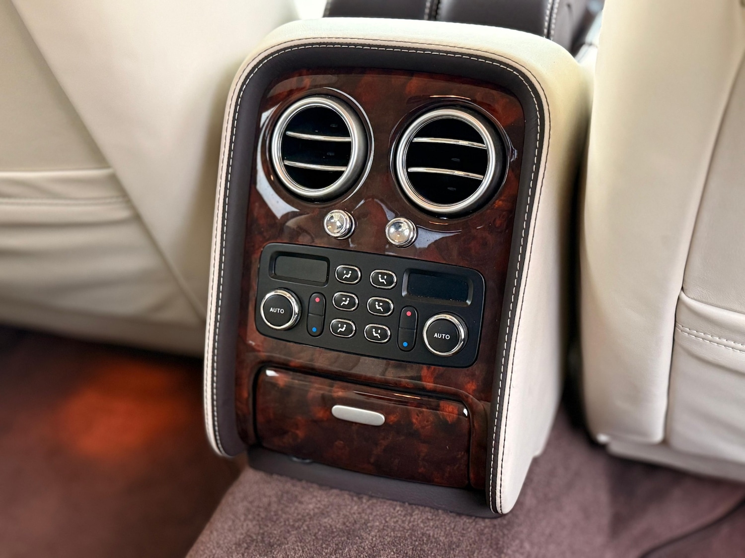 Used Bentley Flying Spur 2023 for sale - 76380394: Photo 12