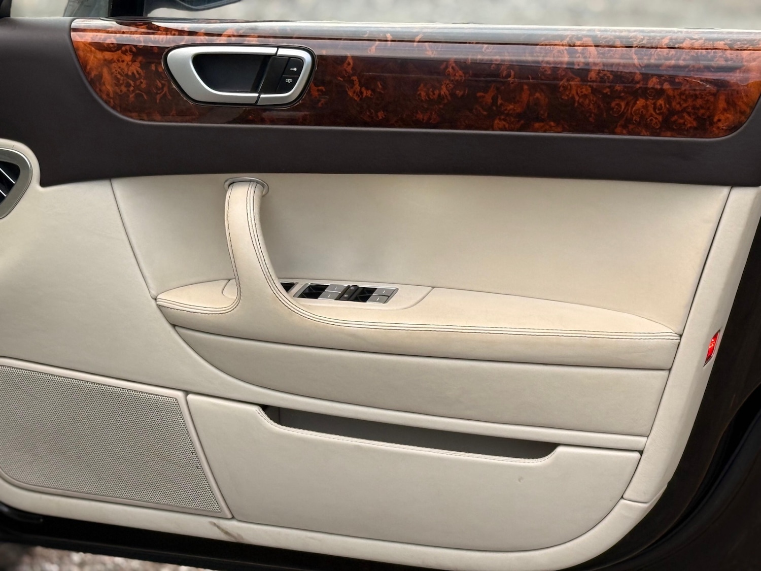 Used Bentley Flying Spur 2023 for sale - 76380394: Photo 15