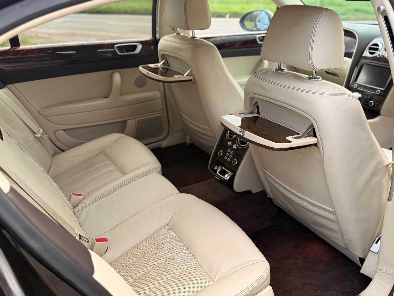 Used Bentley Flying Spur 2023 for sale - 76380394: Photo 16