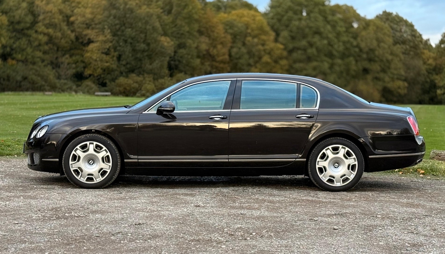 Used Bentley Flying Spur 2023 for sale - 76380394: Photo 3