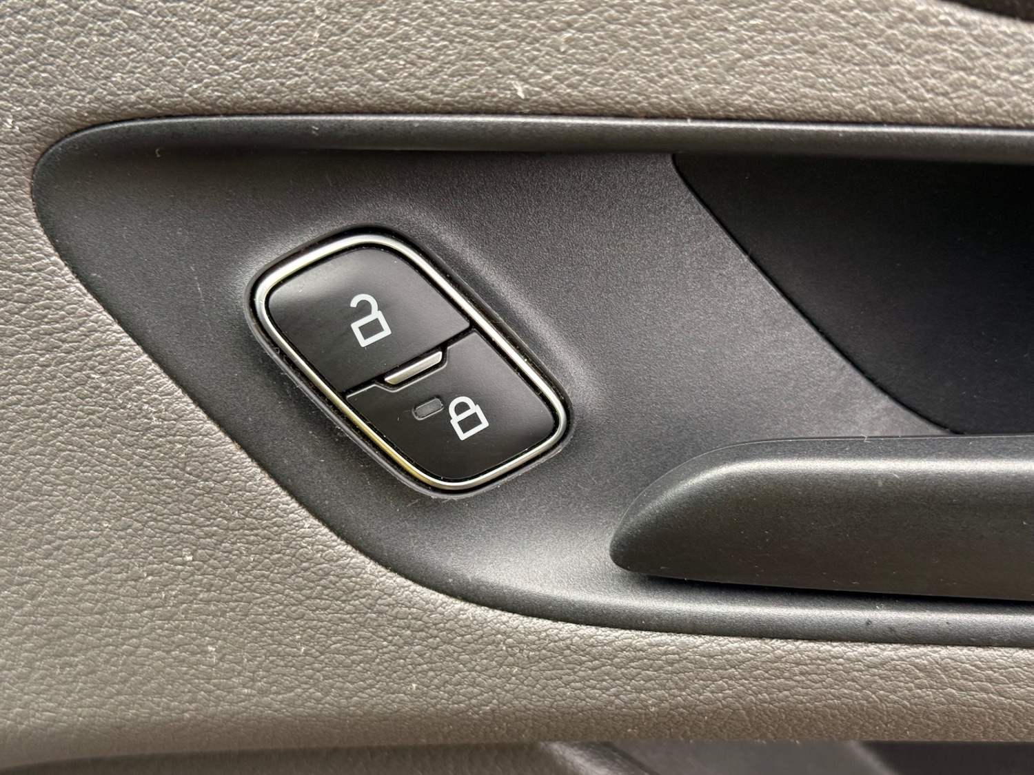 Used Ford Transit Custom 2018 for sale - 75282670: Photo 14
