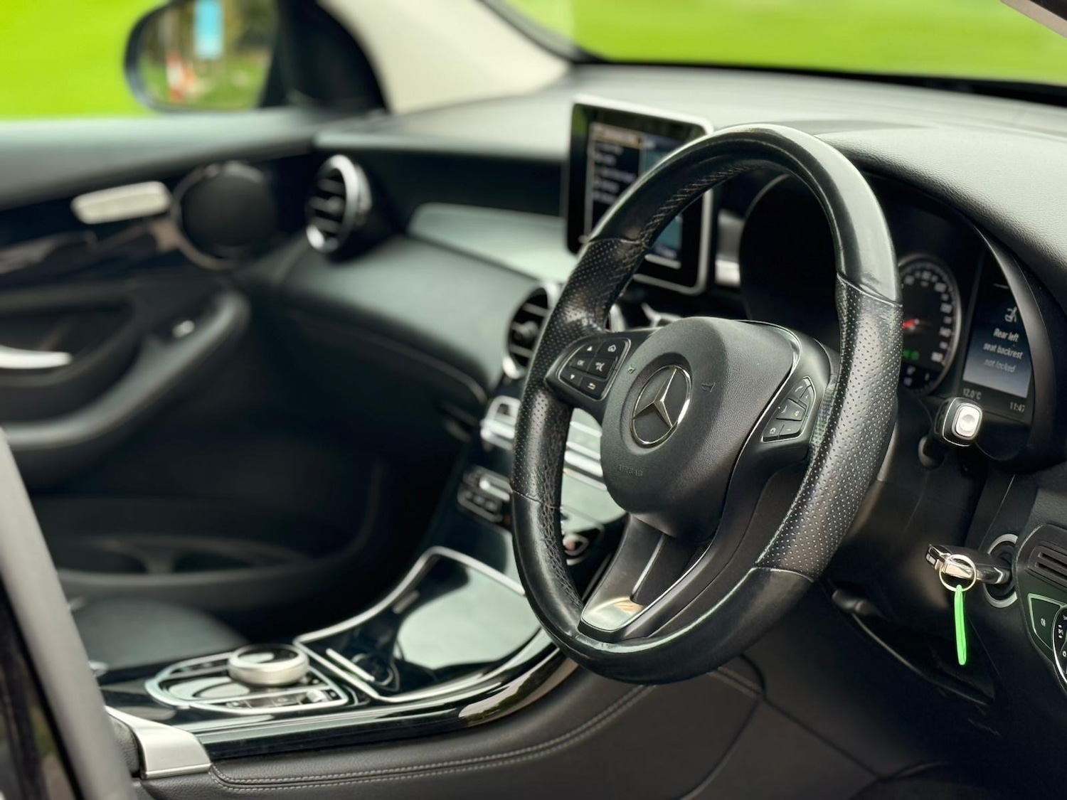 Used Mercedes-Benz GLC 2018 for sale - 76380380: Photo 10