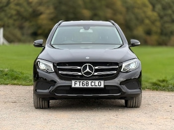 Used Mercedes-Benz GLC 2018 for sale - 76380380: Photo