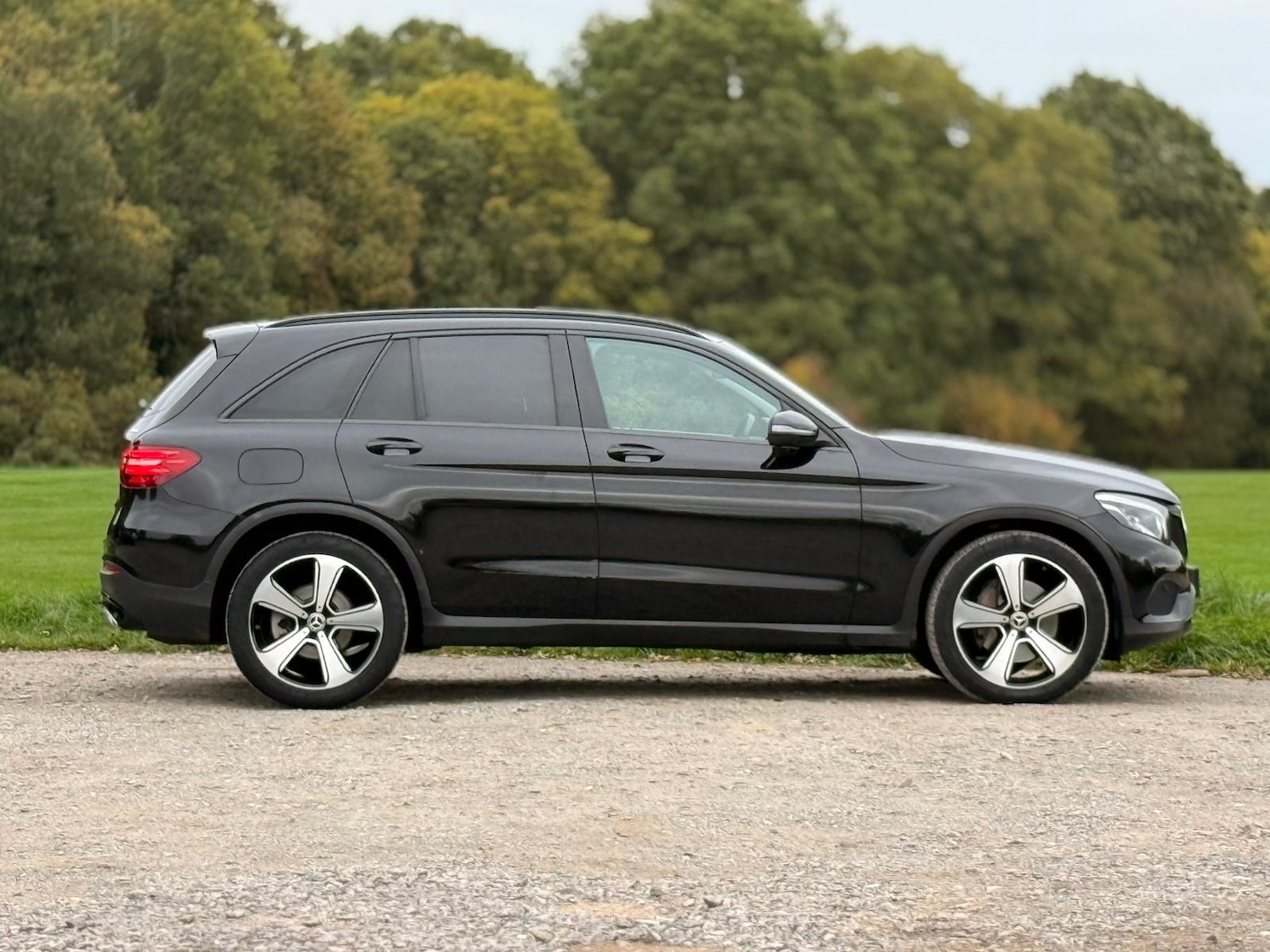 Used Mercedes-Benz GLC 2018 for sale - 76380380: Photo 5