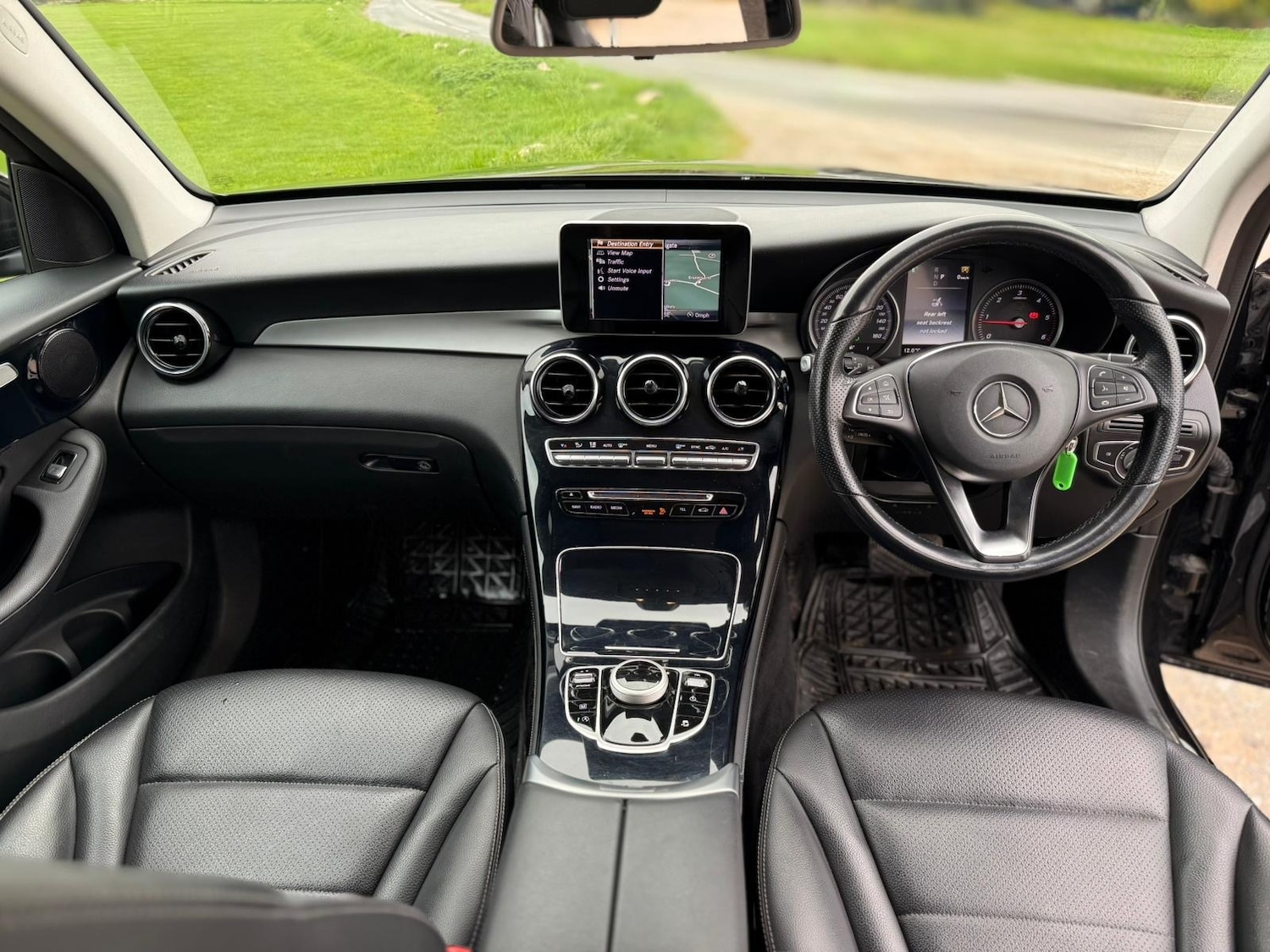 Used Mercedes-Benz GLC 2018 for sale - 76380380: Photo 9