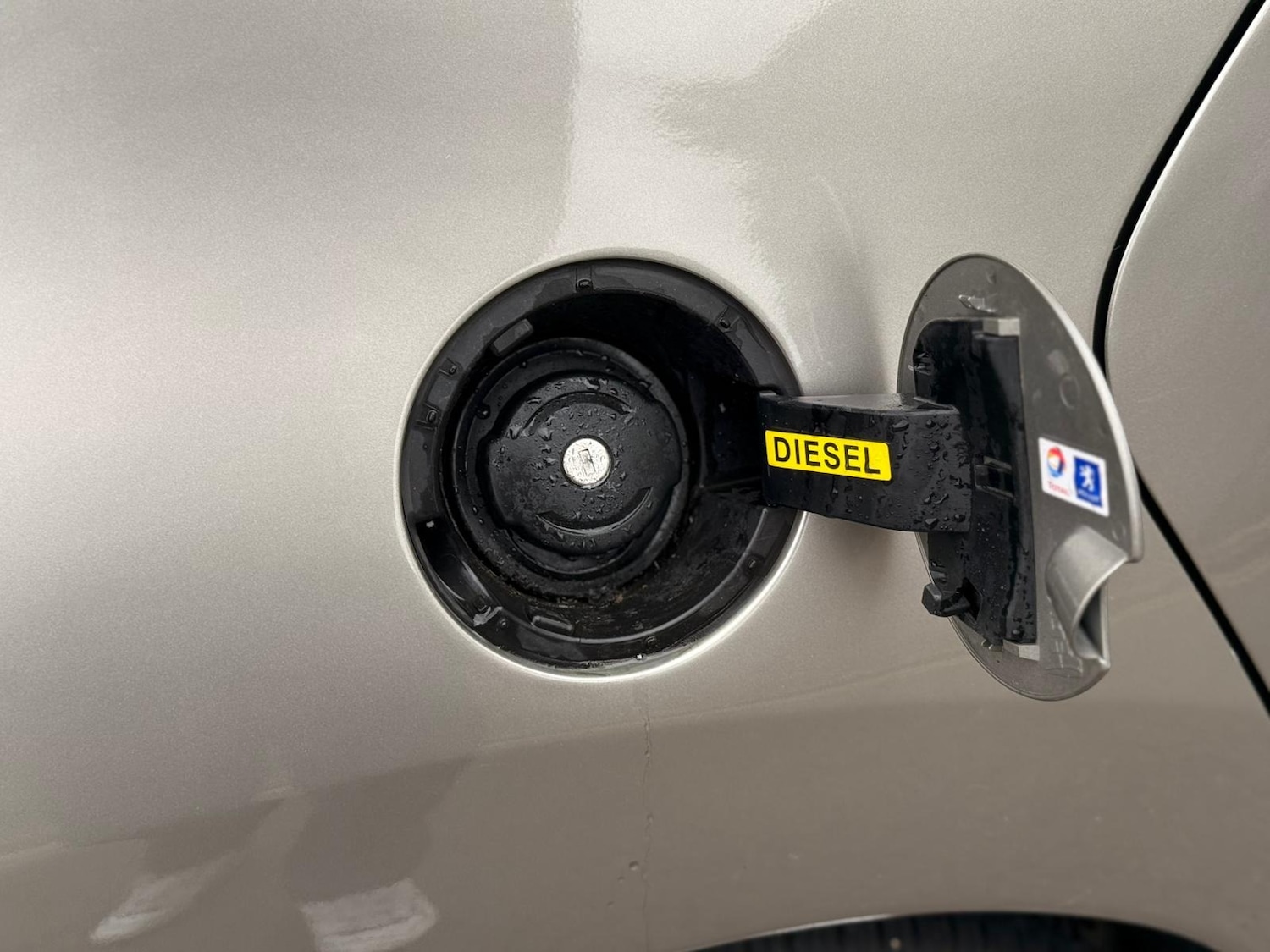 Used Peugeot 3008 2010 for sale - 77691052: Photo 19