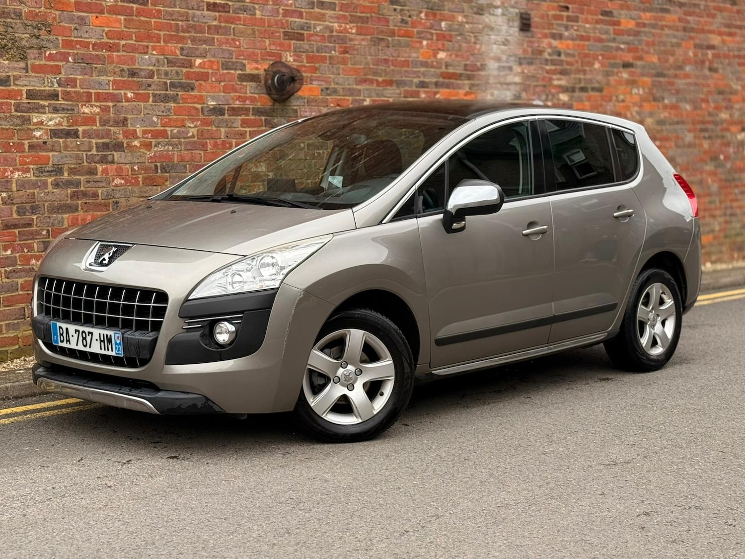 Used Peugeot 3008 2010 for sale - 77691052: Photo 2