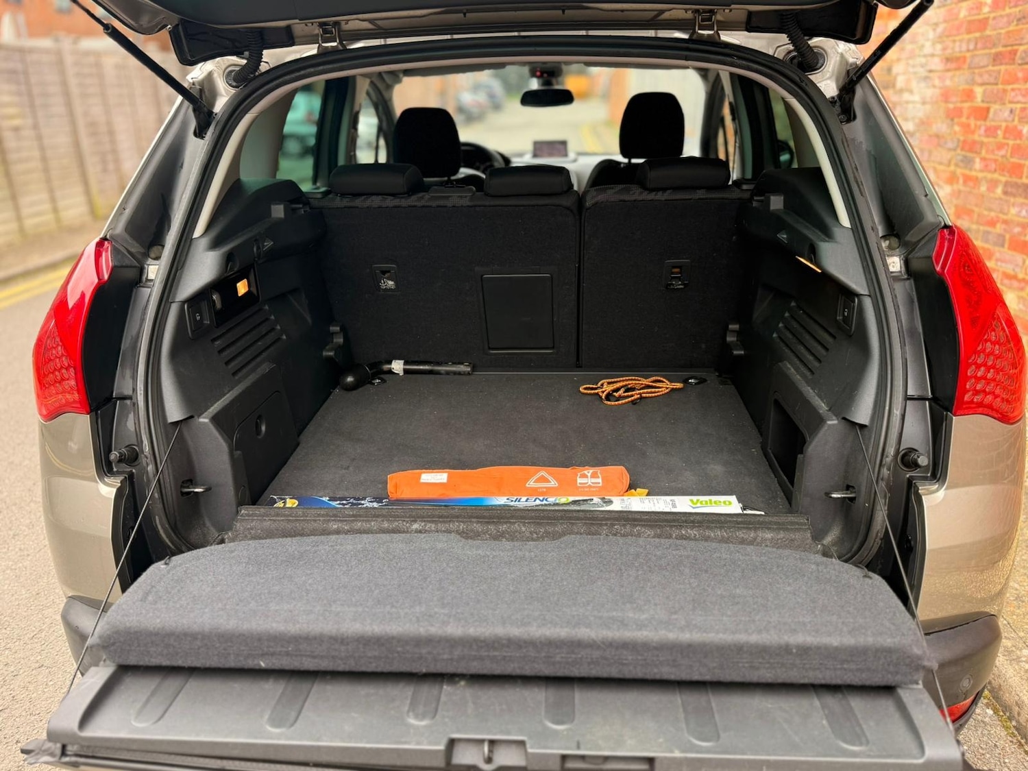 Used Peugeot 3008 2010 for sale - 77691052: Photo 7