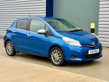 Used Toyota Yaris 2011 for sale - 78870400: Photo
