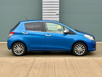 Used Toyota Yaris 2011 for sale - 78870400: Photo