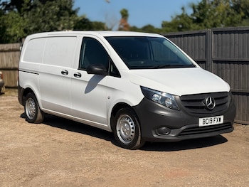 Used Mercedes-Benz Vito 2019 for sale - 77618919: Photo