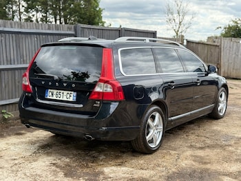 Used Volvo V70 2009 for sale - 75283072: Photo