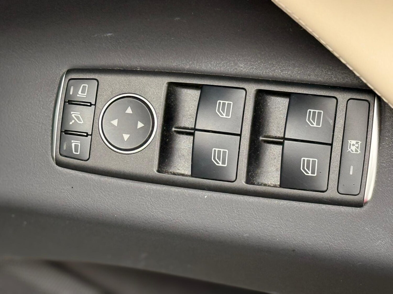 Used Tesla Model X 2018 for sale - 76375036: Photo 19