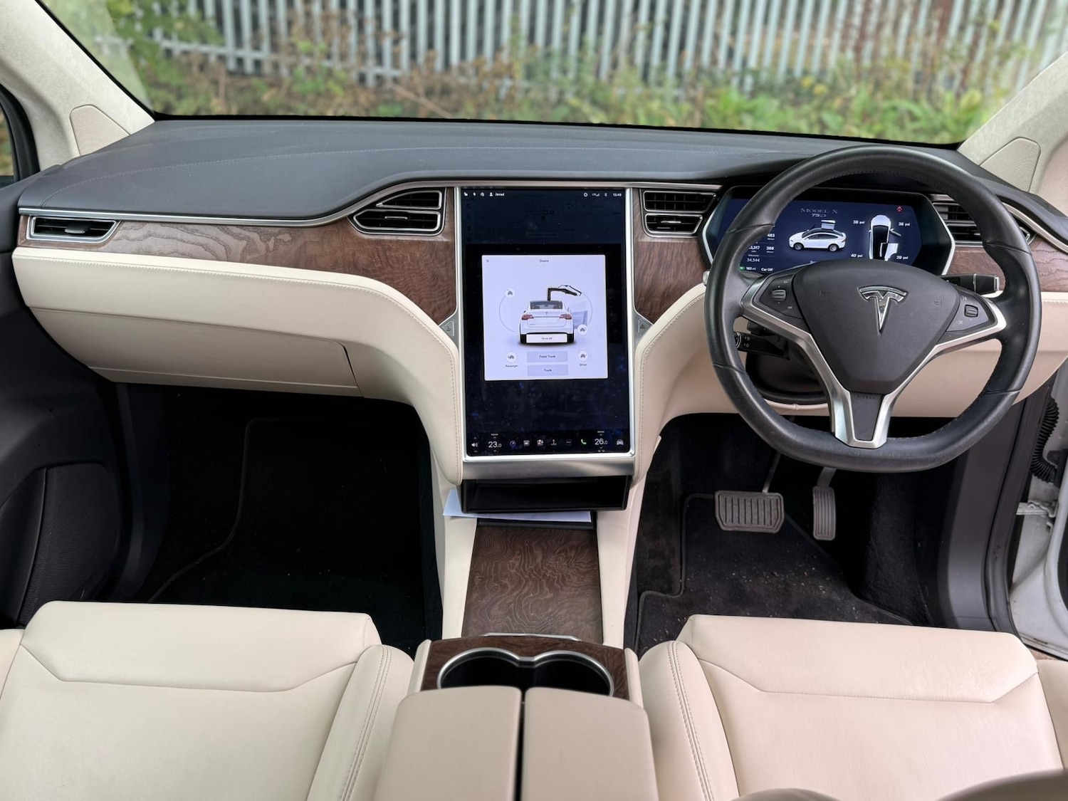 Used Tesla Model X 2018 for sale - 76375036: Photo 21