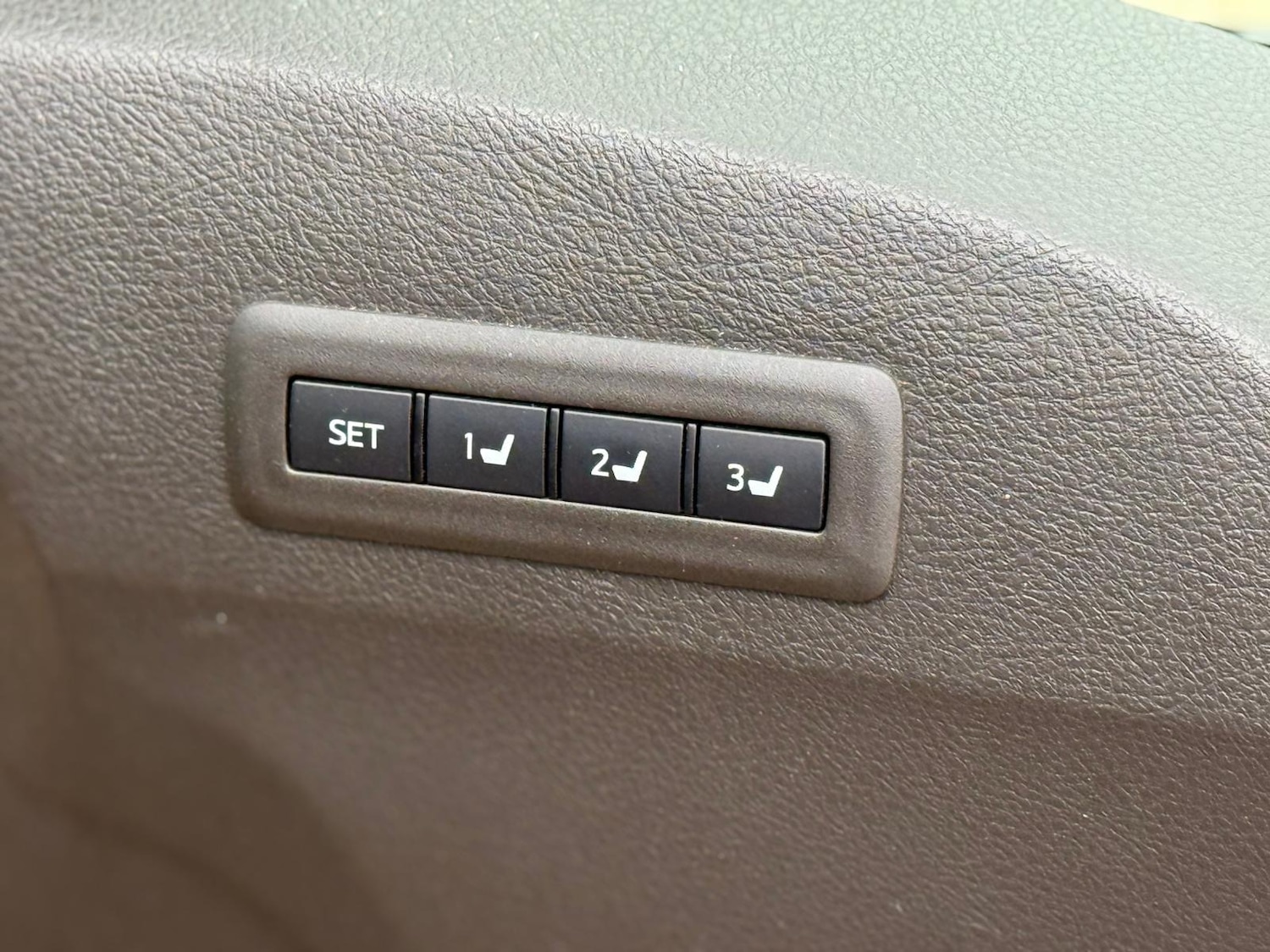 Used Toyota Alphard 2013 for sale - 76375461: Photo 15