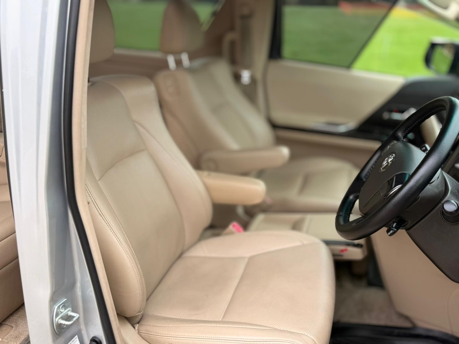 Used Toyota Alphard 2013 for sale - 76375461: Photo 18