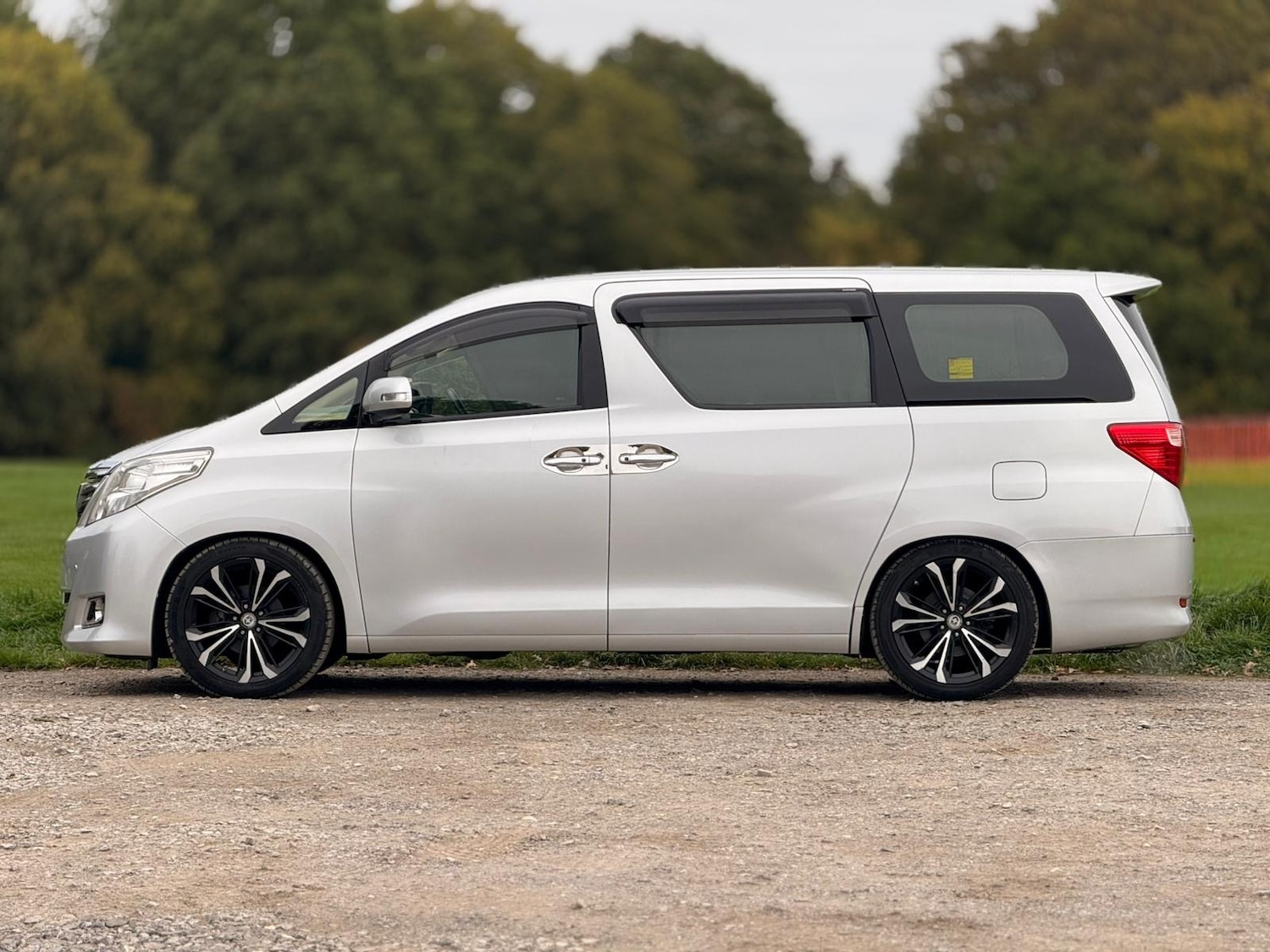 Used Toyota Alphard 2013 for sale - 76375461: Photo 5