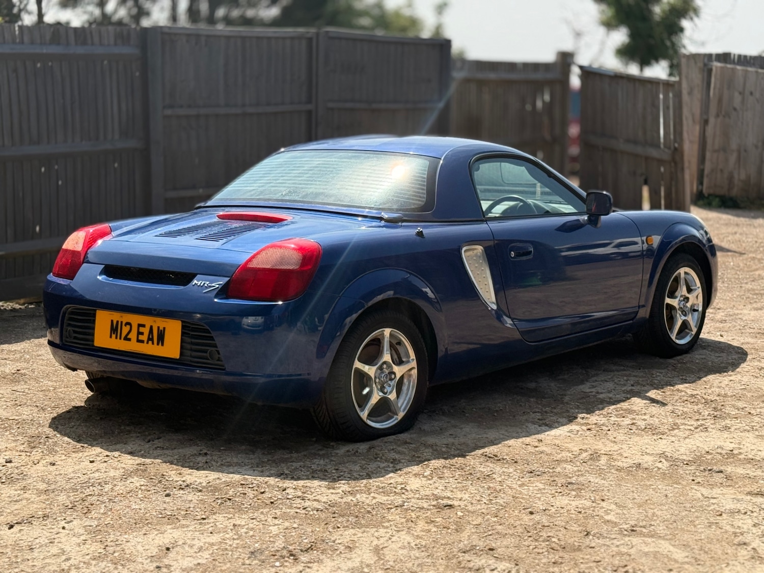 Used Toyota MR2 2003 for sale - 75453552: Photo 4