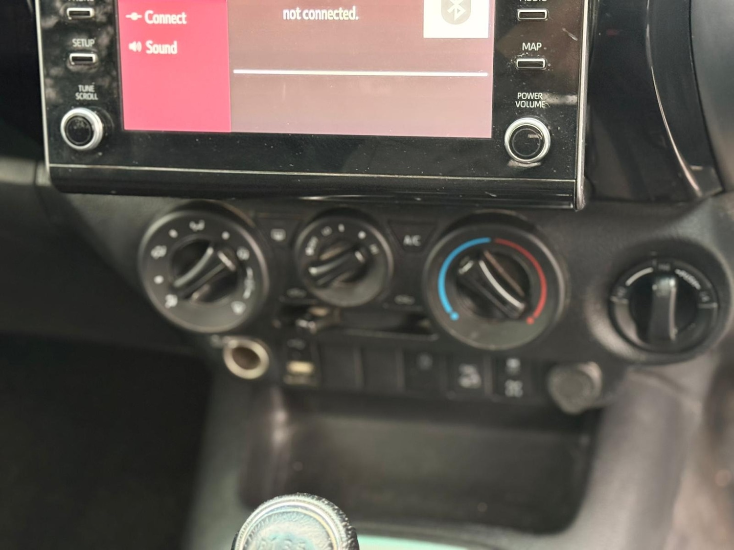 Used Toyota Hilux 2021 for sale - 76974802: Photo 11