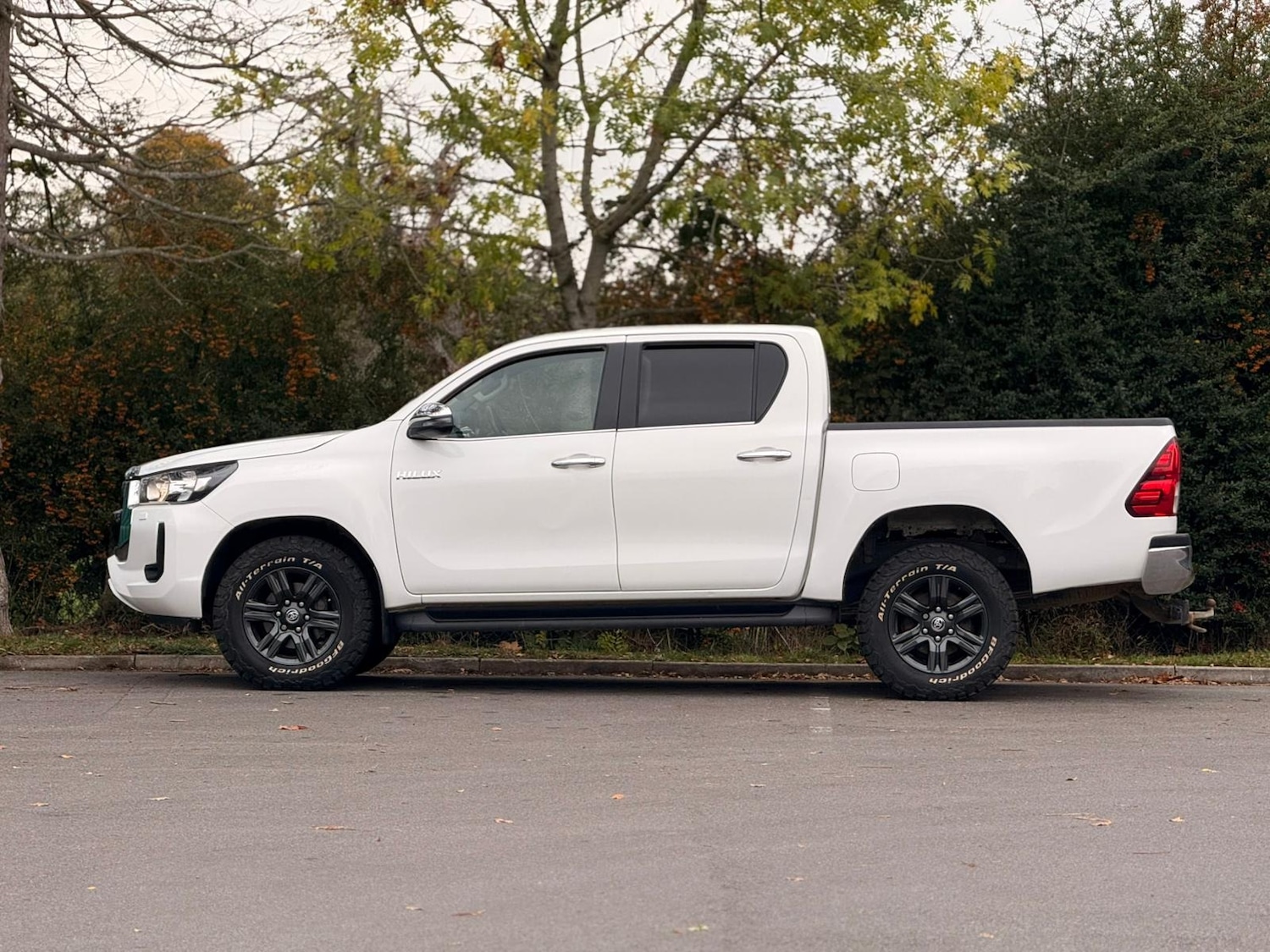 Used Toyota Hilux 2021 for sale - 76974802: Photo 4