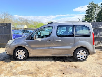 Used Peugeot Partner Tepee undefined for sale - 78313299: Photo