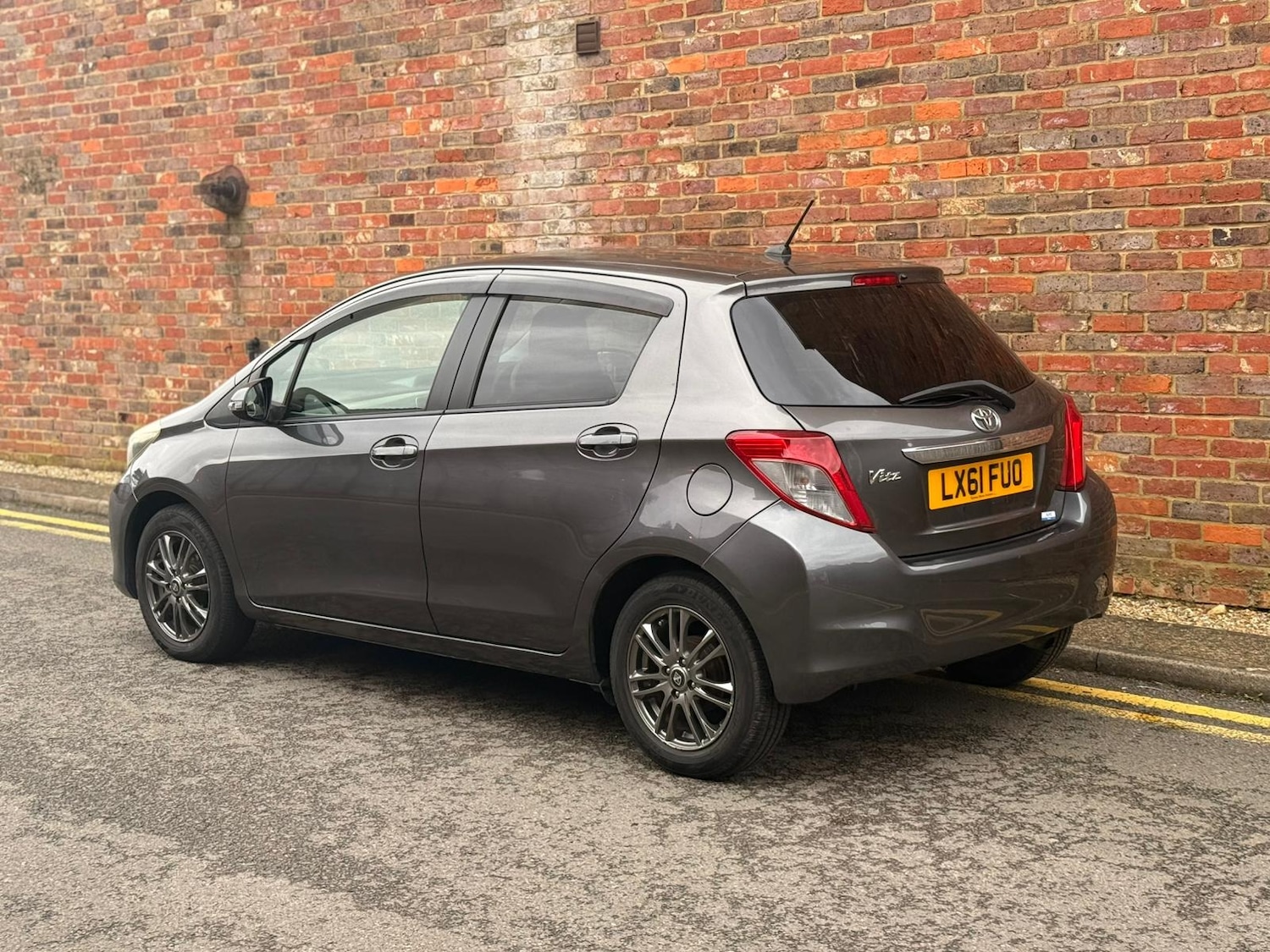 Used Toyota Yaris 2012 for sale - 77630955: Photo 5