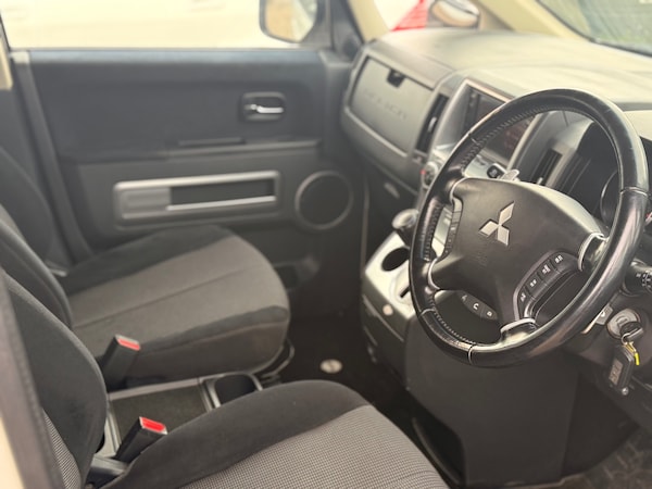Used Mitsubishi Delica 2008 for sale - 75318191: Photo 9