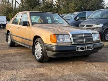 1992 (C) - 230 E 4dr Auto [W124] LHD + CLASSIC + IMPORT