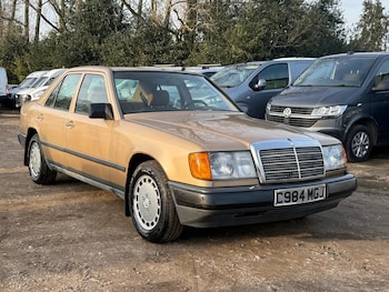 Used Mercedes-Benz E-Class 1984 for sale - 75333152: Photo