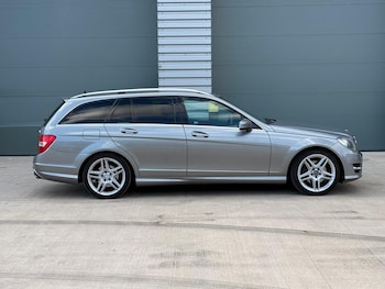 Used Mercedes-Benz C Class 2013 for sale - 79165776: Photo