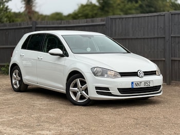 Volkswagen - Golf