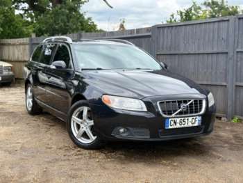 2009 (09) - T6 AWD SE LUX LHD 5-Door