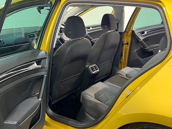 Used Volkswagen Golf 2017 for sale - 76014789: Photo 20