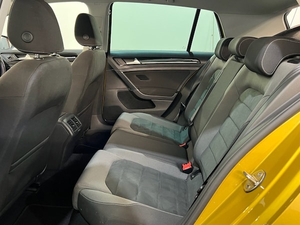 Used Volkswagen Golf 2017 for sale - 76014789: Photo 22
