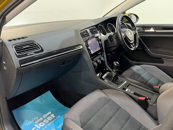 Used Volkswagen Golf 2017 for sale - 76014789: Photo 24
