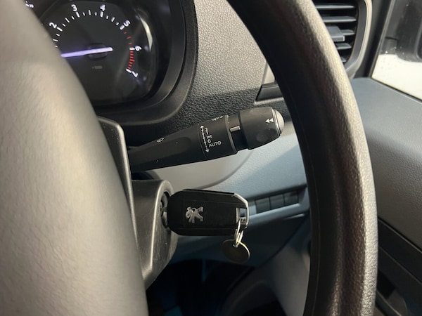 Used Peugeot Expert 2020 for sale - 75735534: Photo 30