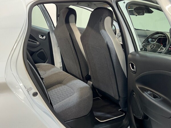 Used Renault Zoe 2022 for sale - 76256572: Photo 17