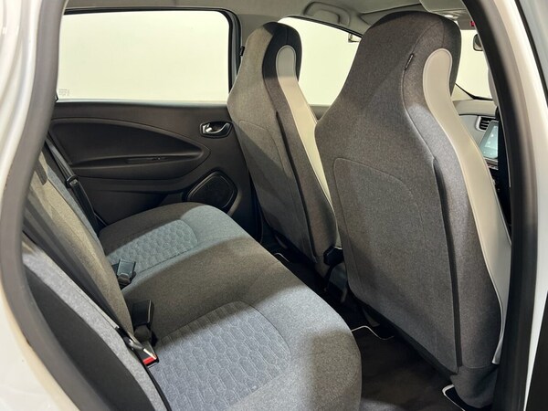 Used Renault Zoe 2022 for sale - 76256572: Photo 18