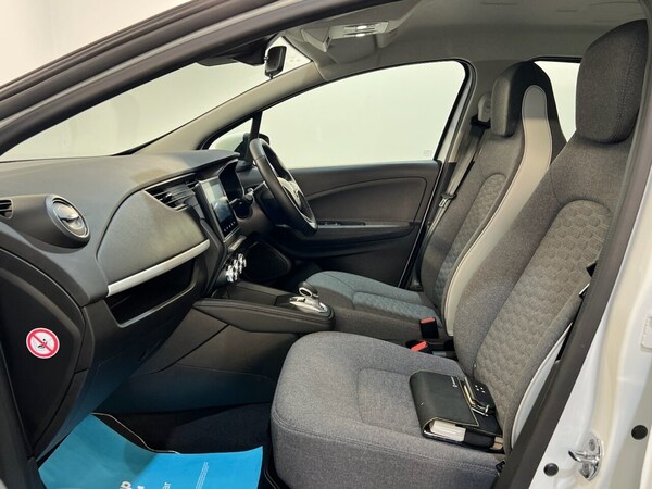 Used Renault Zoe 2022 for sale - 76256572: Photo 25