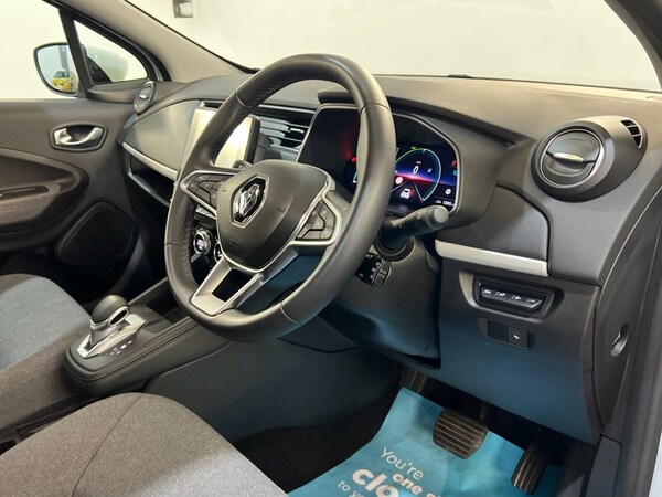Used Renault Zoe 2022 for sale - 76256572: Photo 41