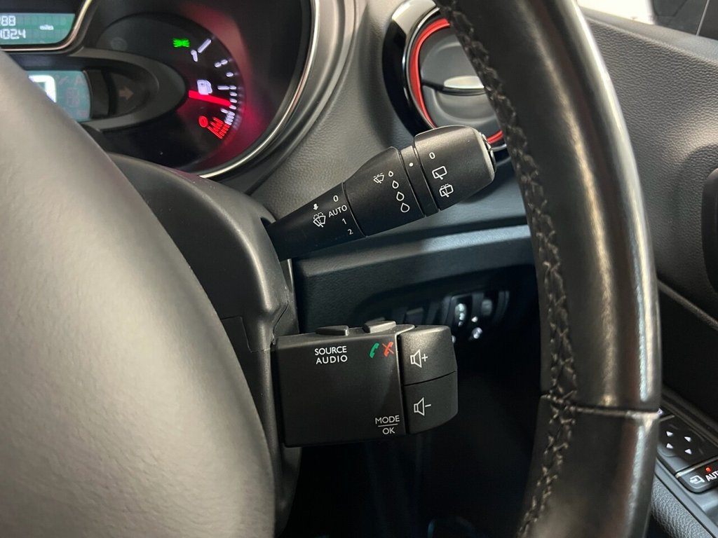 Used Renault Captur 2020 for sale - 76080661: Photo 40