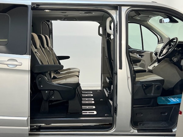 Used Ford Tourneo Custom 2022 for sale - 75728172: Photo 41